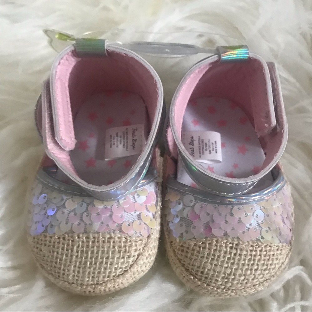 NWT 😍 Baby Sandals